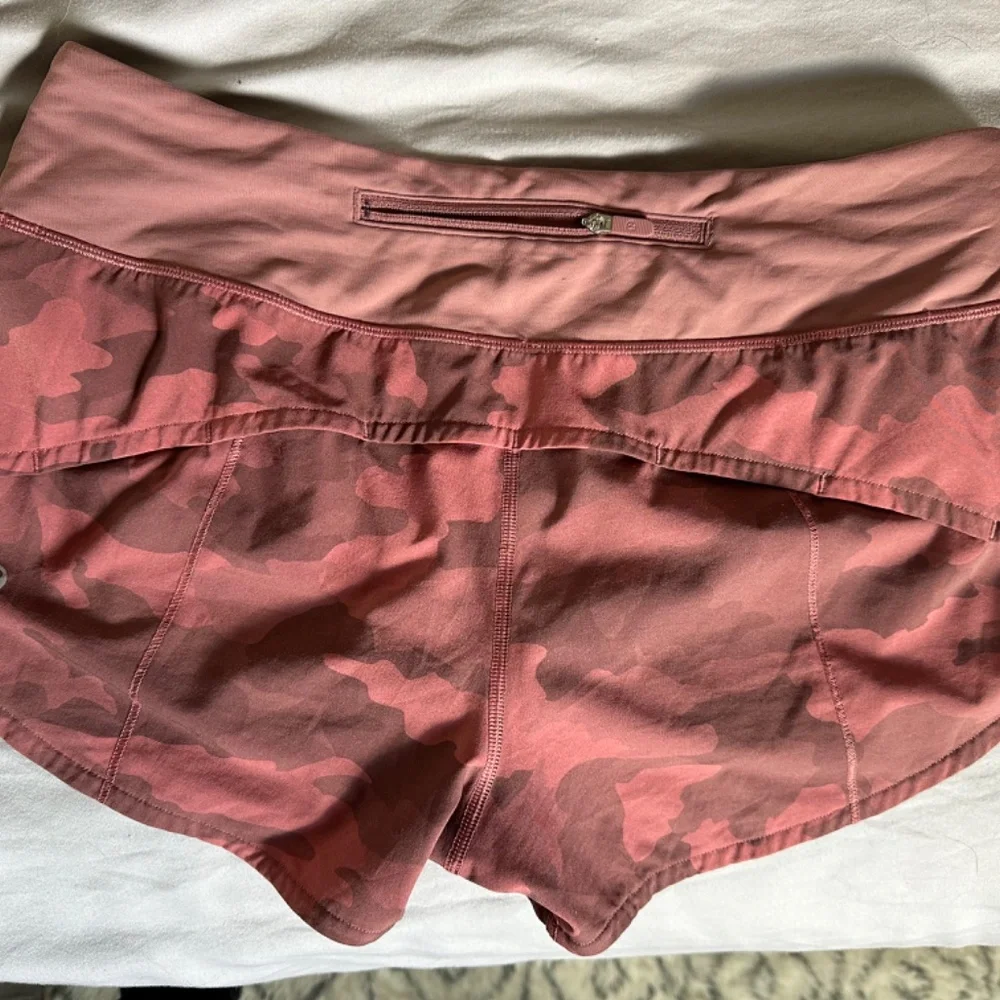 Speed Short - Picture 2 of 5